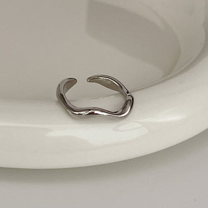 Sier Female Design Light Luxury Index Rings