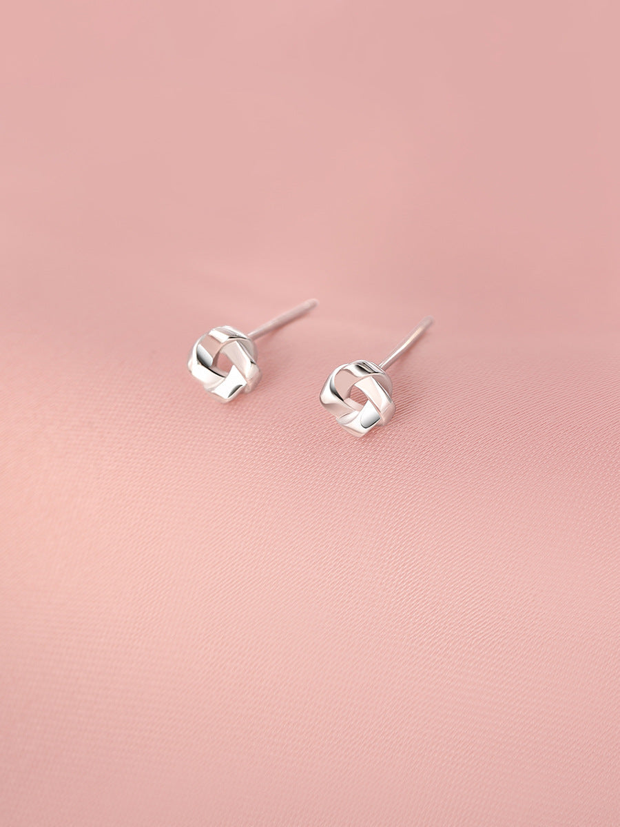 Women's Mobius Sier Needle Simple Fashion Mini Earrings