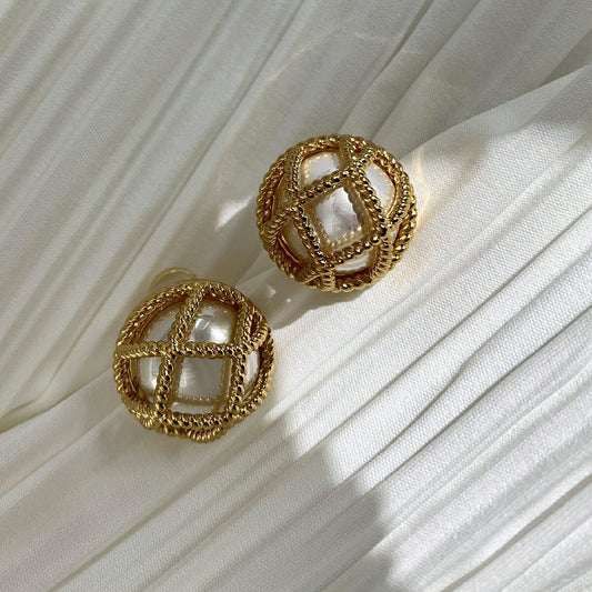 Women's French Style Classic Light Luxury Pearl Earrings