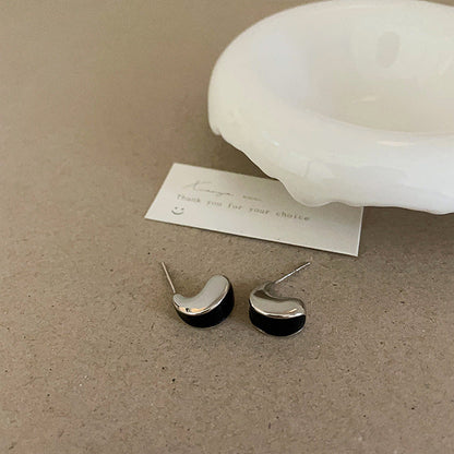 Design Black Natural Stone Pearl Metal Female Niche Retro Earrings