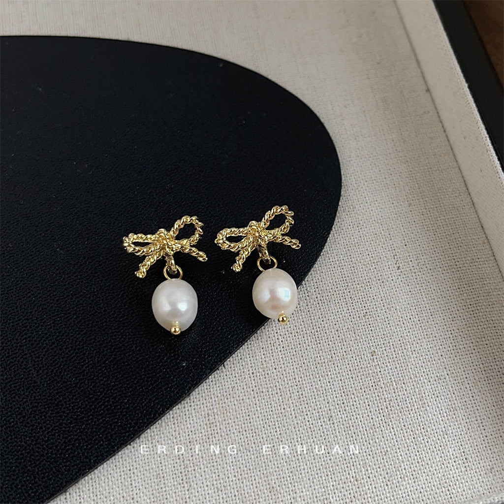 Collection Freshwater Pearl Handmade Sier Needle Earrings