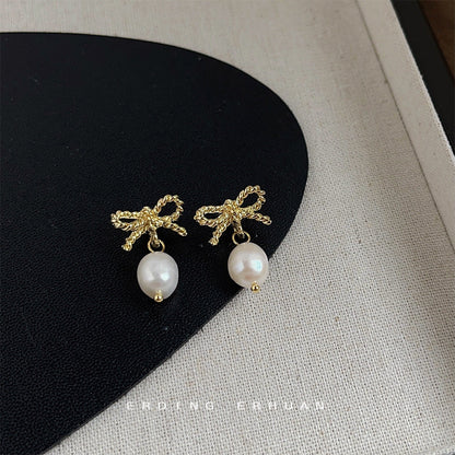 Collection Freshwater Pearl Handmade Sier Needle Earrings