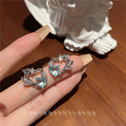 Heart-shaped Zircon Niche Design Cute Sweet Earrings