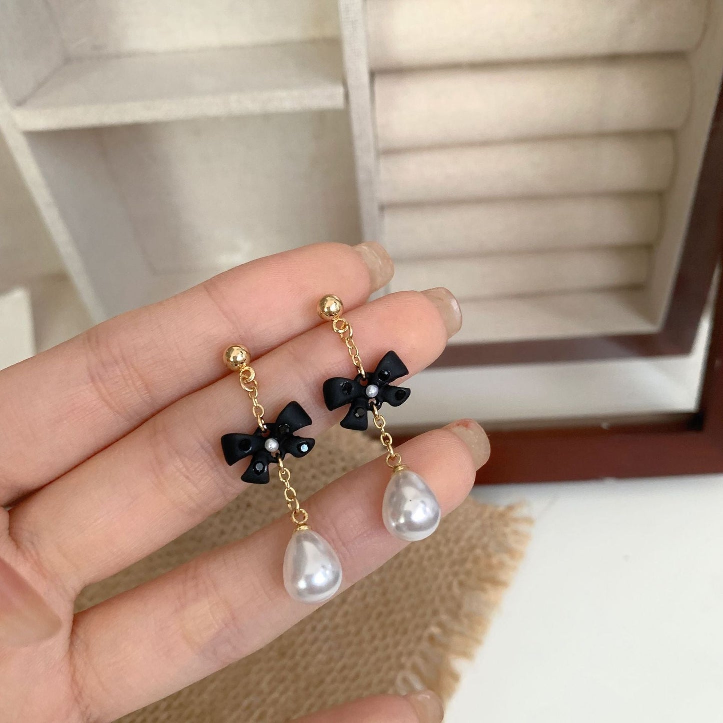 Women's Elegant French Style Black Bow Water Drop Pearl Lady Earrings