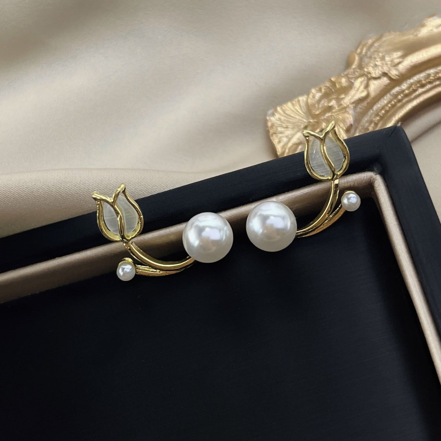 Needle French Opal Simple And Stylish Earrings