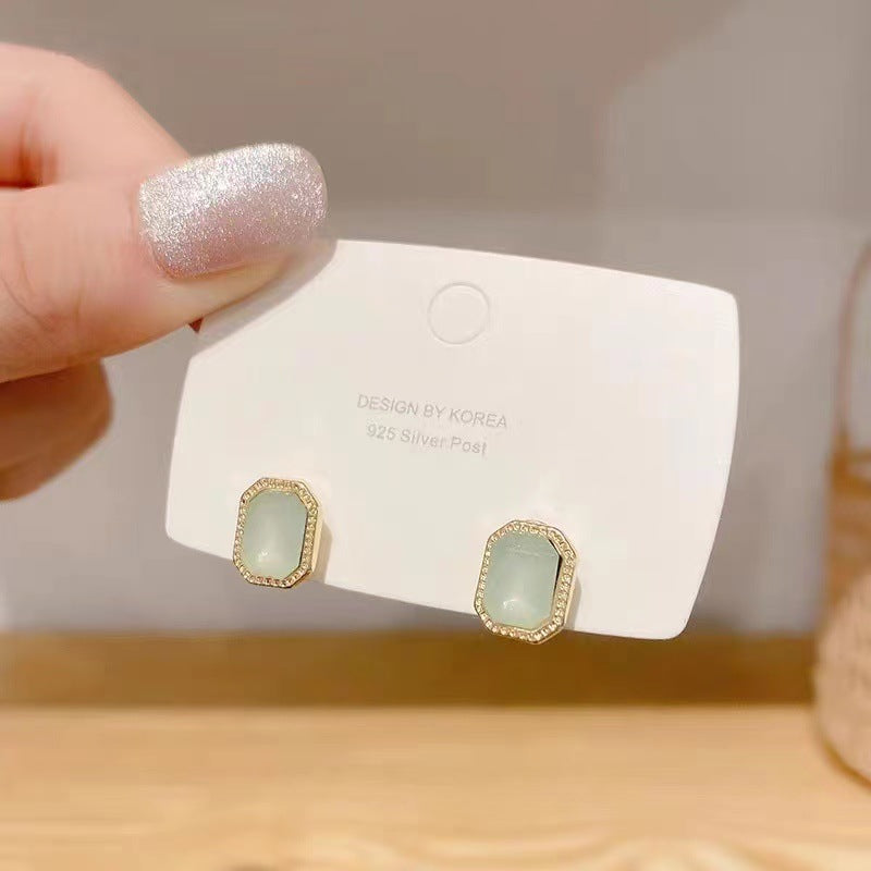 Women's Elegant Pearl High Sense Love Heart Earrings