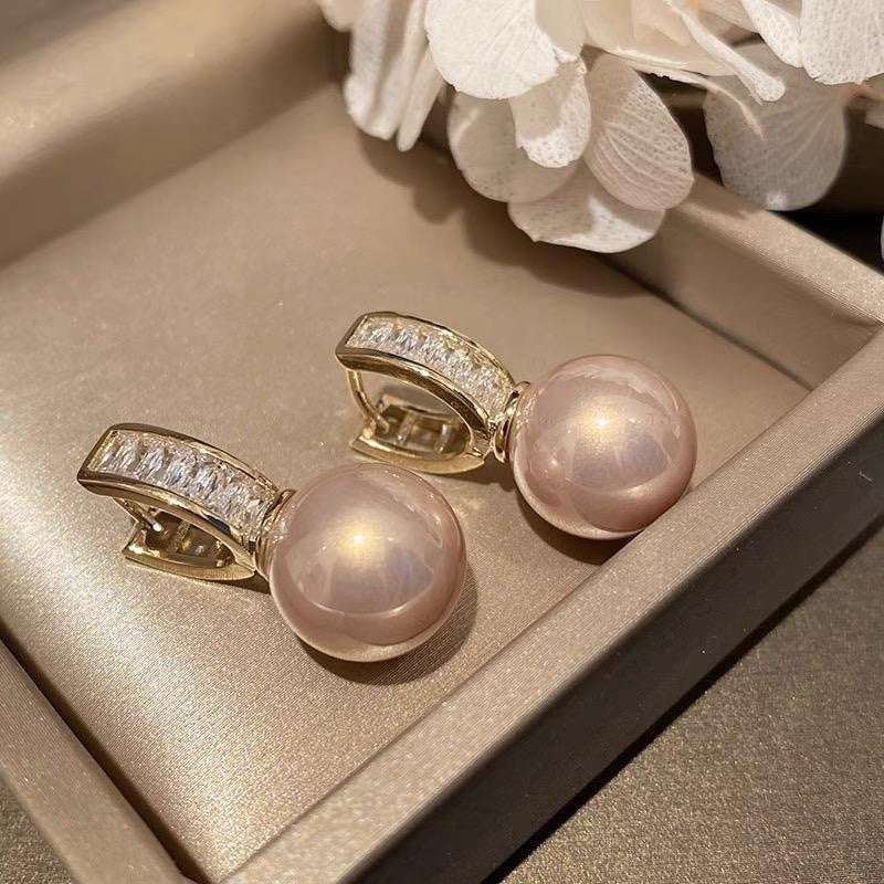 Women's Pink Pearl Fashionable High-grade Light Luxury Minority Earrings
