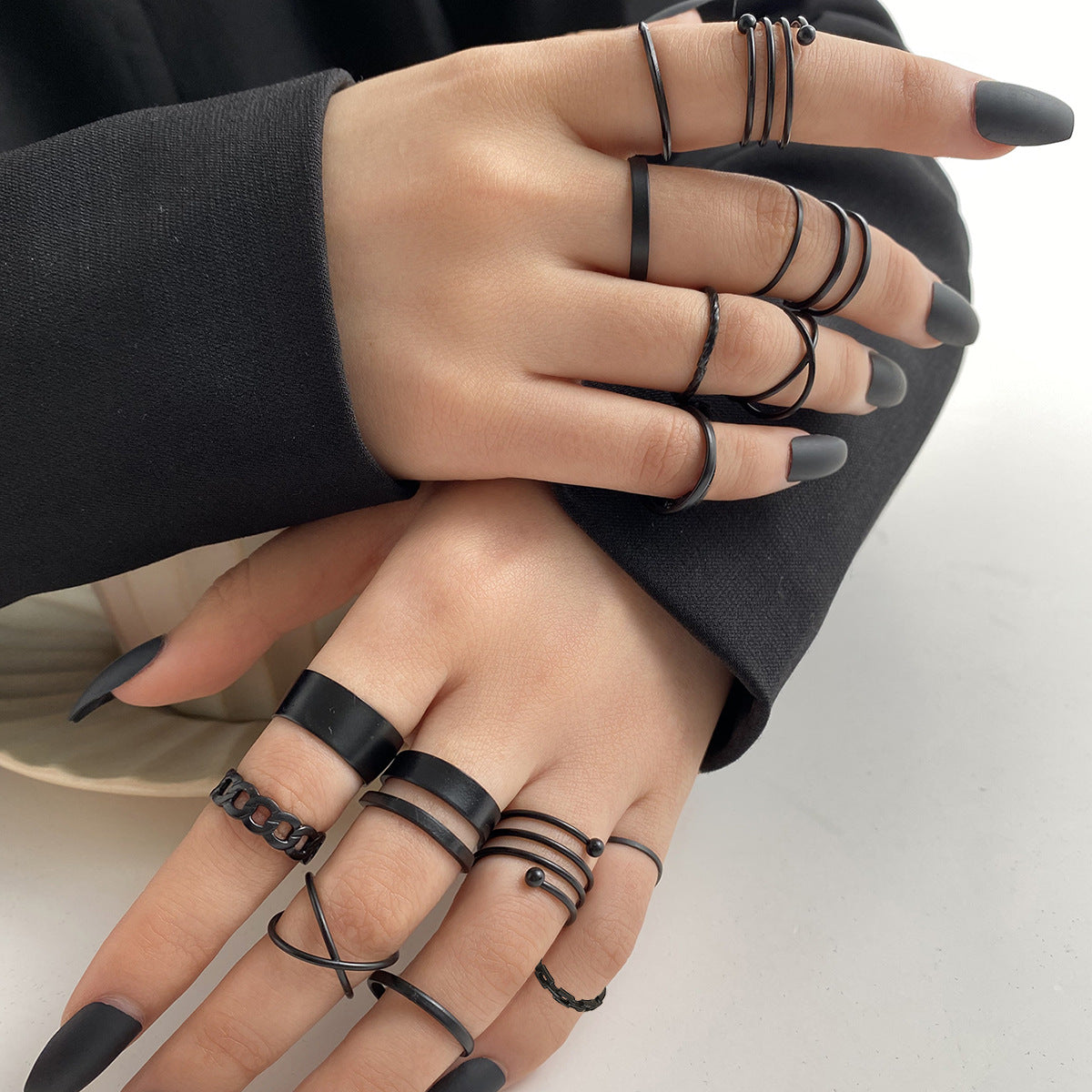Creative Simple Retro Pieces Suit Combination Rings