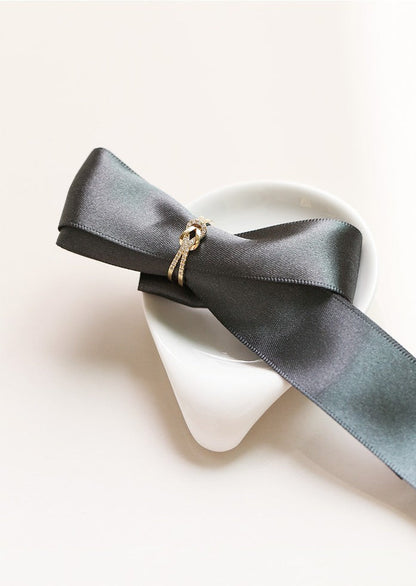 Cold Wind Index Finger Generous And Rings