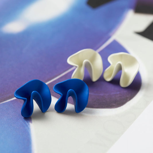 Past Niche Royal Ear Design Versatile Earrings