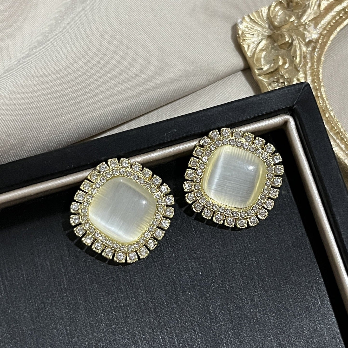 Needle French Opal Simple And Stylish Earrings