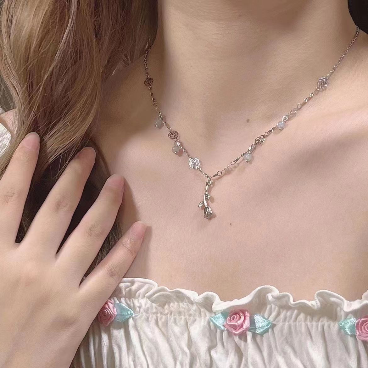 Retro Rose Stitching Female Sweet Fresh Mori Pendant Necklaces