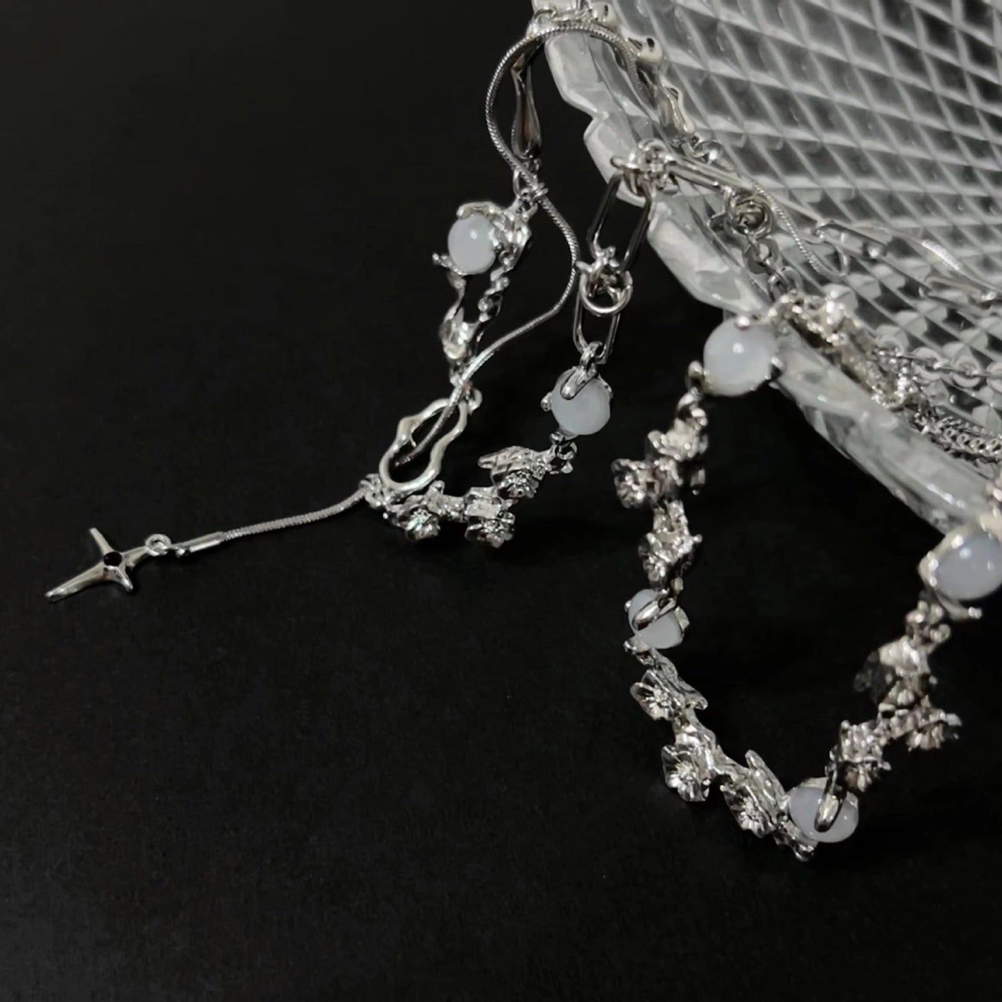 Texture Pattern Moonstone Female Design Special Necklaces