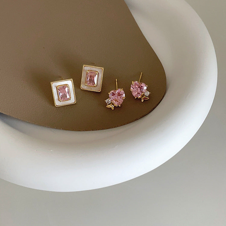 Sweet Pink Heart-shaped Zircon Female Niche Earrings