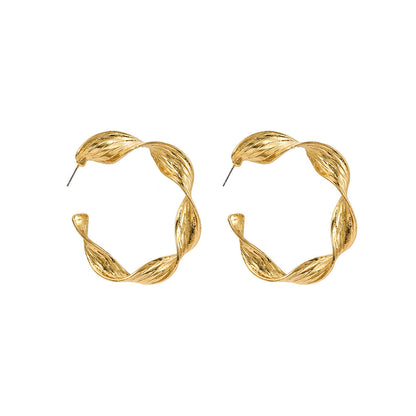 Women's Summer Metal Alloy Exaggerated Shaped Retro Earrings