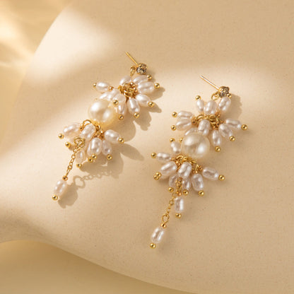 Women's Fashion Personality Imitation Pearl Stitching Copper Earrings