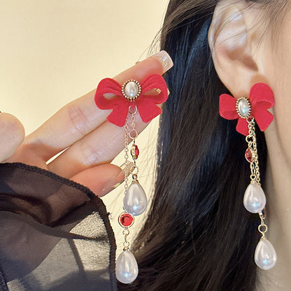 Women's Retro Black And White Camellia Light Earrings