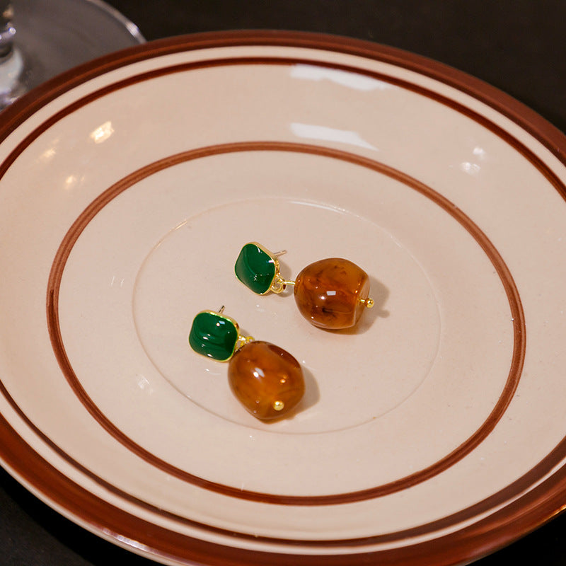 Needle Caramel Milk Tea Acrylic Contrast Rings