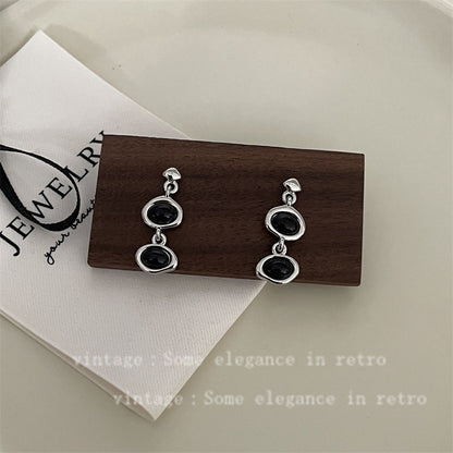 Vintage Court Black Long Niche Exaggerated Earrings