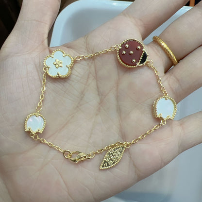 Red Agate Clover Female Pork Belly White Shell Bracelets