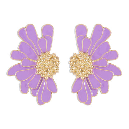 Vintage Alloy Flower Female Temperament Pattern Earrings