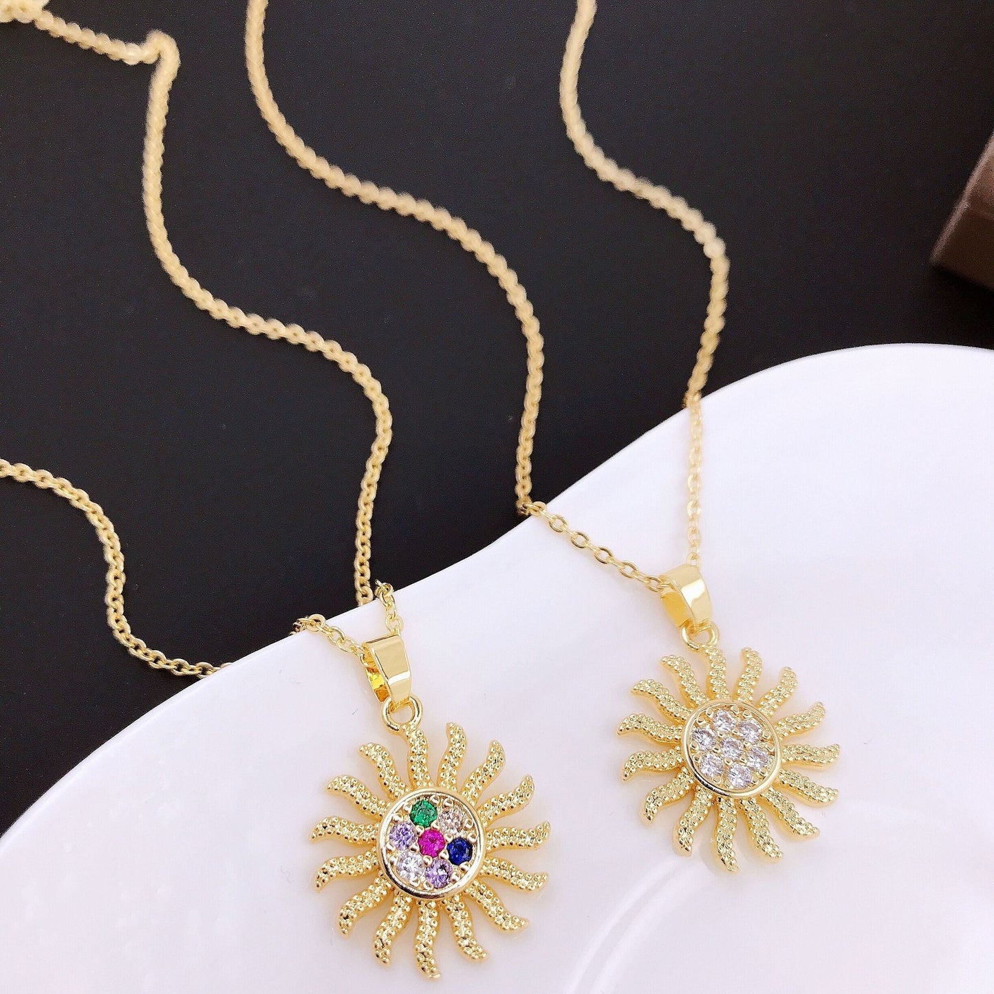 Niche Style Gold-plated Color Zircon Sunflower Necklaces