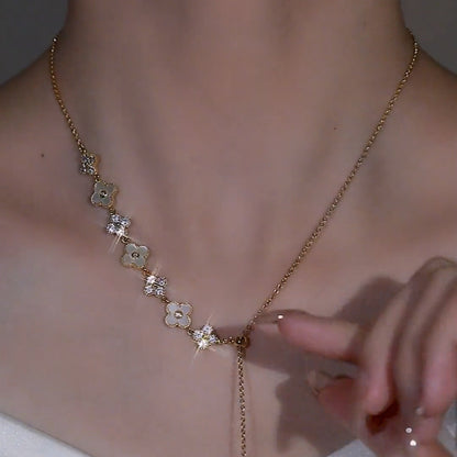 Zircon Exquisite Light Luxury Natural Fritillary Pull Clover Necklaces