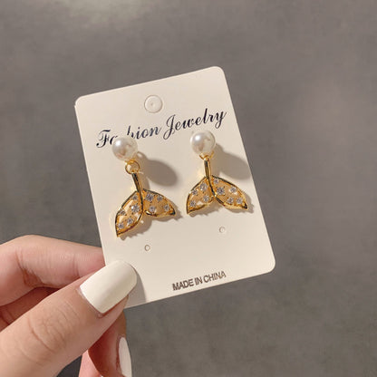 Female Simple Graceful Metal Quality Street Earrings