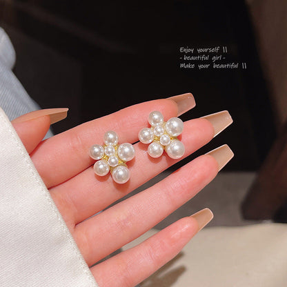 Temperamental Baroque Pearl Female Tide Light Earrings