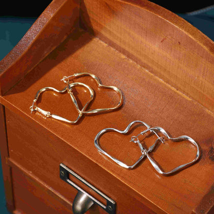 Twisted Love Heart Design Sense Simple Earrings