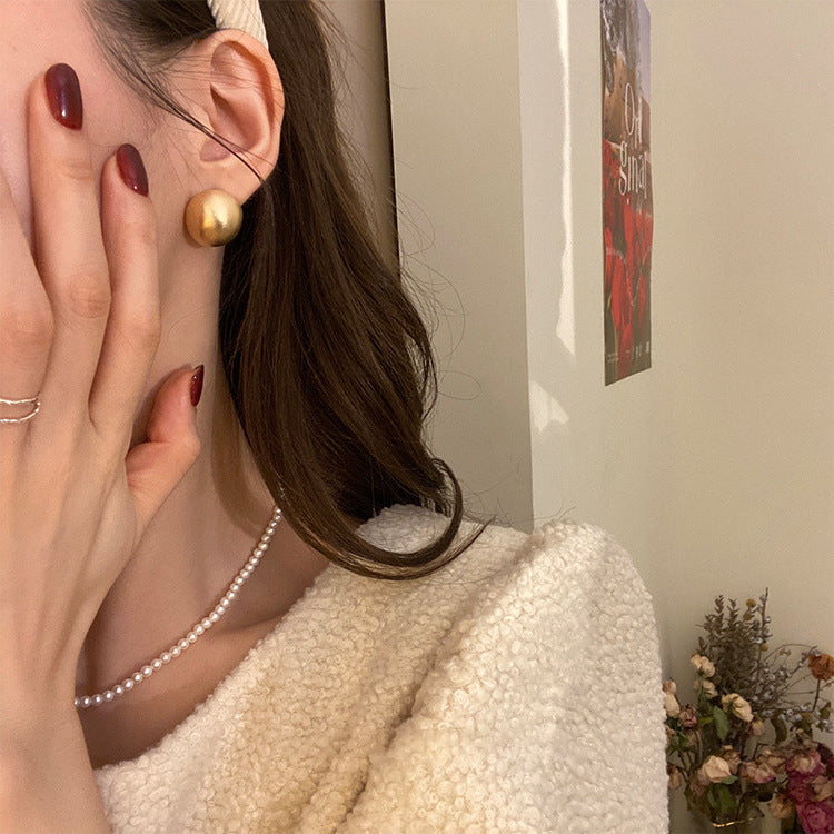 Women's Round Brushed Metal For Retro Personality And Earrings