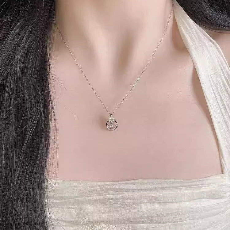 Luxury Minority Clover Design Temperament Clavicle Necklaces