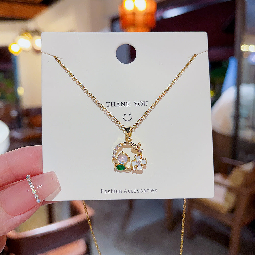 Women's Summer Beautiful Petals Ornament Light Luxury Minority Trendy Sweet Necklaces