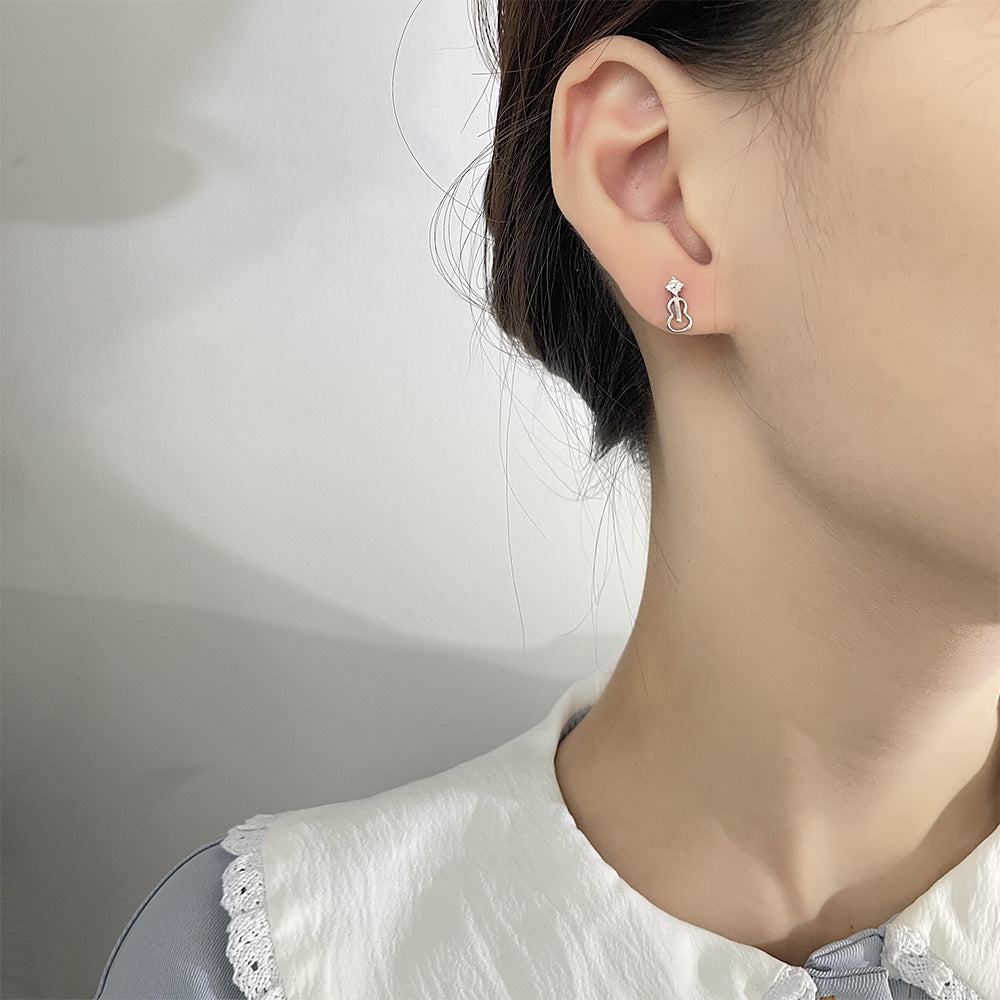 Women's Musical Note Violin Hollow Ear Unique And Exquisite Earrings