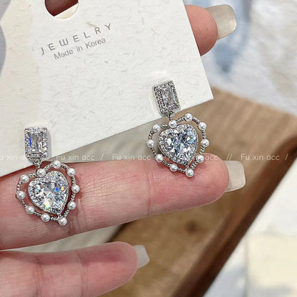 Heart-shaped Zircon Light Luxury Minority Sweet Earrings