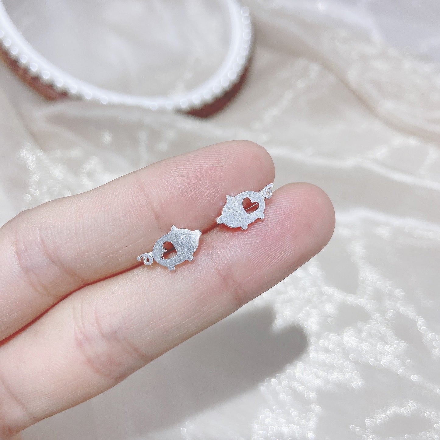 Sier Female Simple And Compact Delicate Earrings