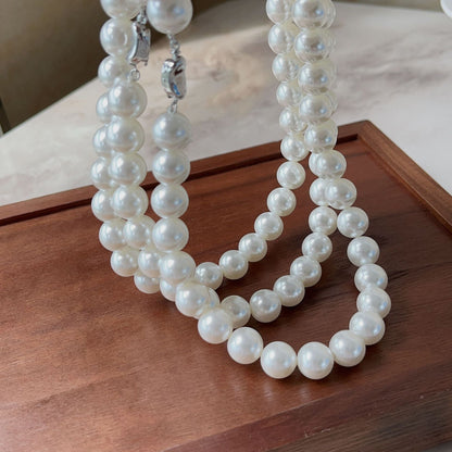Mai Ni Pearl White Light Luxury Necklaces