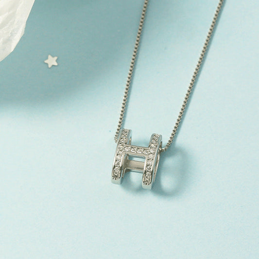 Women's Simple Personalized Letter Short Pendant Clavicle Necklaces