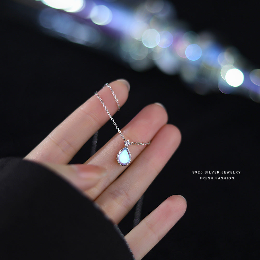 Temperament Mermaid Water Drop Special Interest Light Luxury Design Necklaces