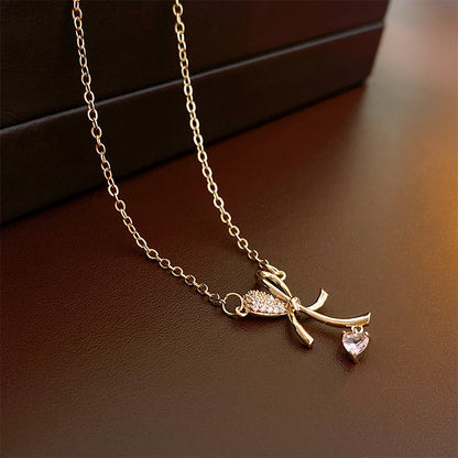 Fashion Sparkling Diamond Green Pendant Dignified Sense Necklaces