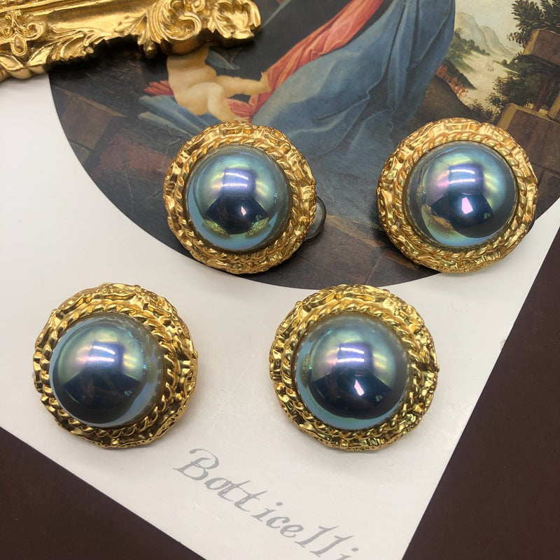 Real Gold Sier Color Cat's Eye Horse Shell Earrings