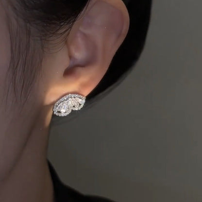 And Rear Hollow Elf Exquisite Full Diamond Earrings