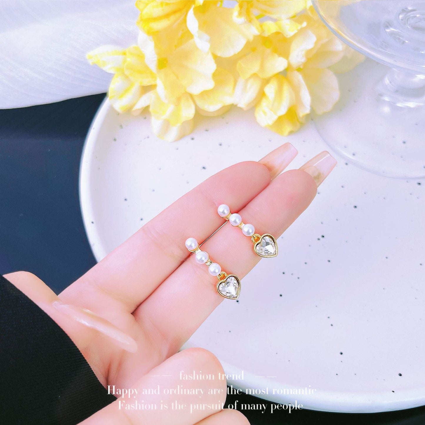 French Style Pearl Heart-shaped Ear High-grade Earrings