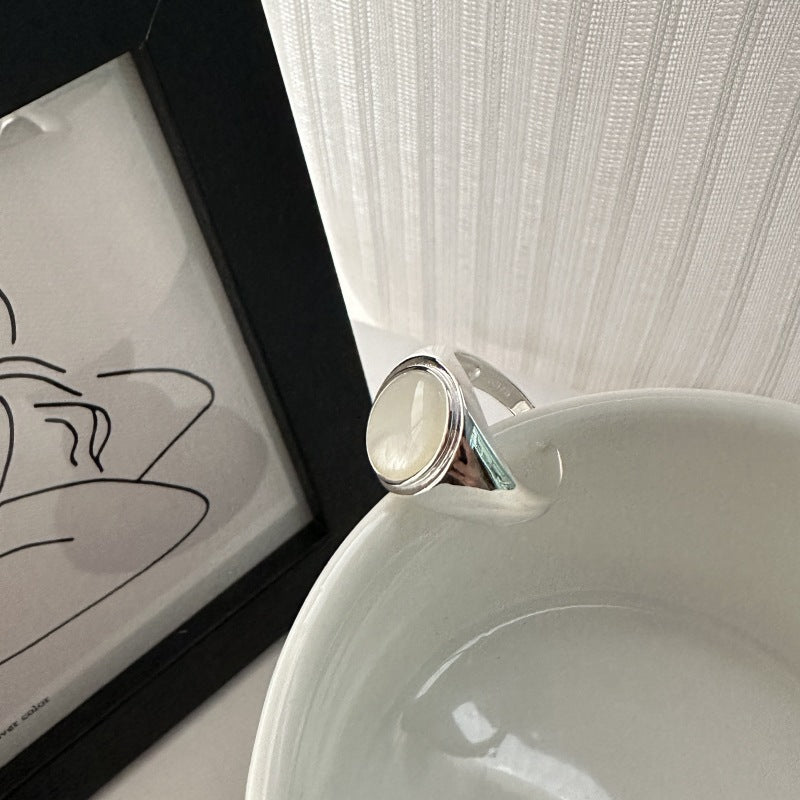 White Mother Shell Design Simple Textured Fashion Moonlight Rings