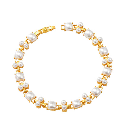 Women's Alloy Pearl-studded And Set Trendy Grace Necklaces