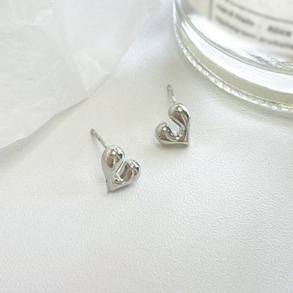 Love Shape Graceful And Petite Female Cold Earrings