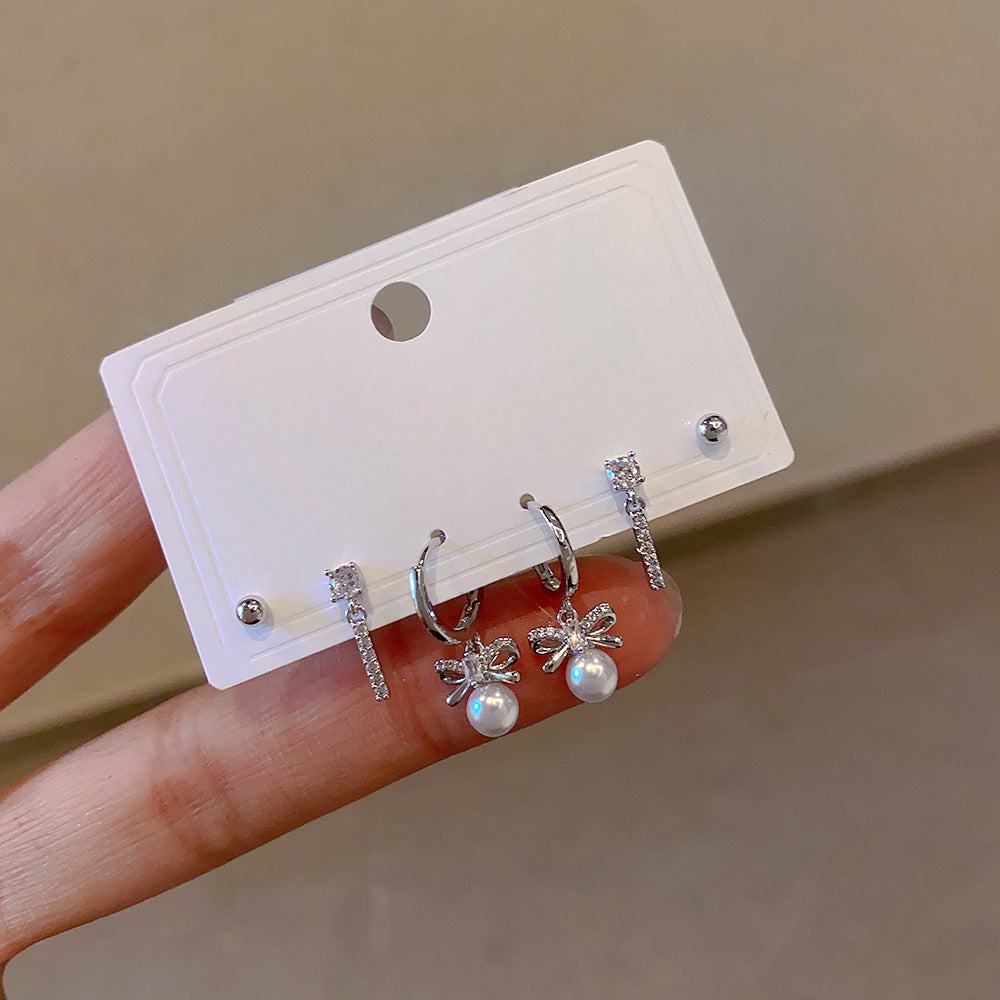 Women's Fashion Sier Set One Card Three Small Ear Needle Earrings