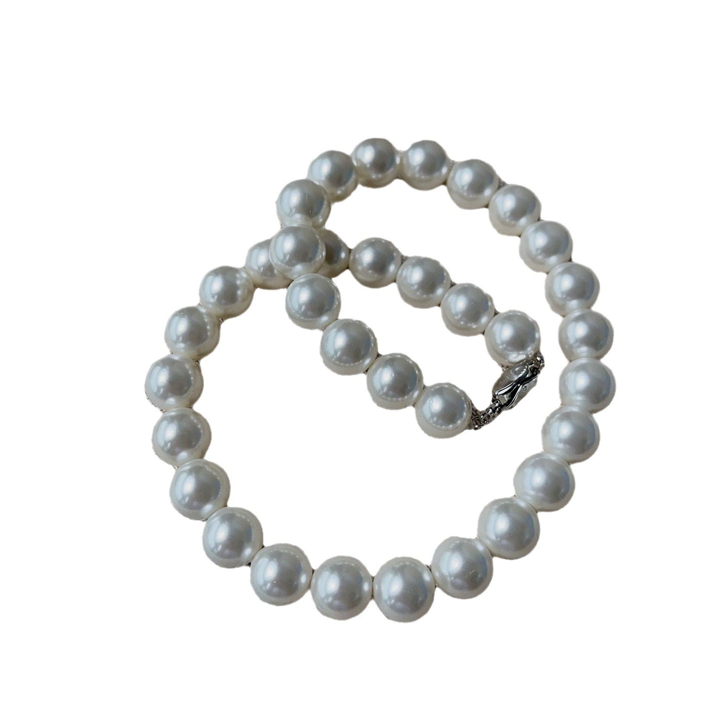 Mai Ni Pearl White Light Luxury Necklaces