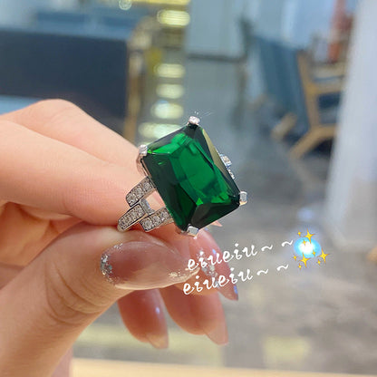 Women's Luxury Style Shiny Diamond High Sense Design Flower Rings