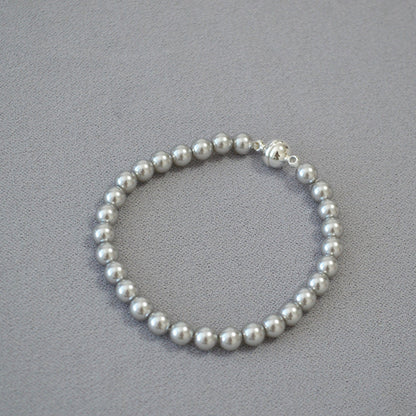 Women's Circle Highlight Imitation Pearl Magnetic Buckle Sweater Necklaces